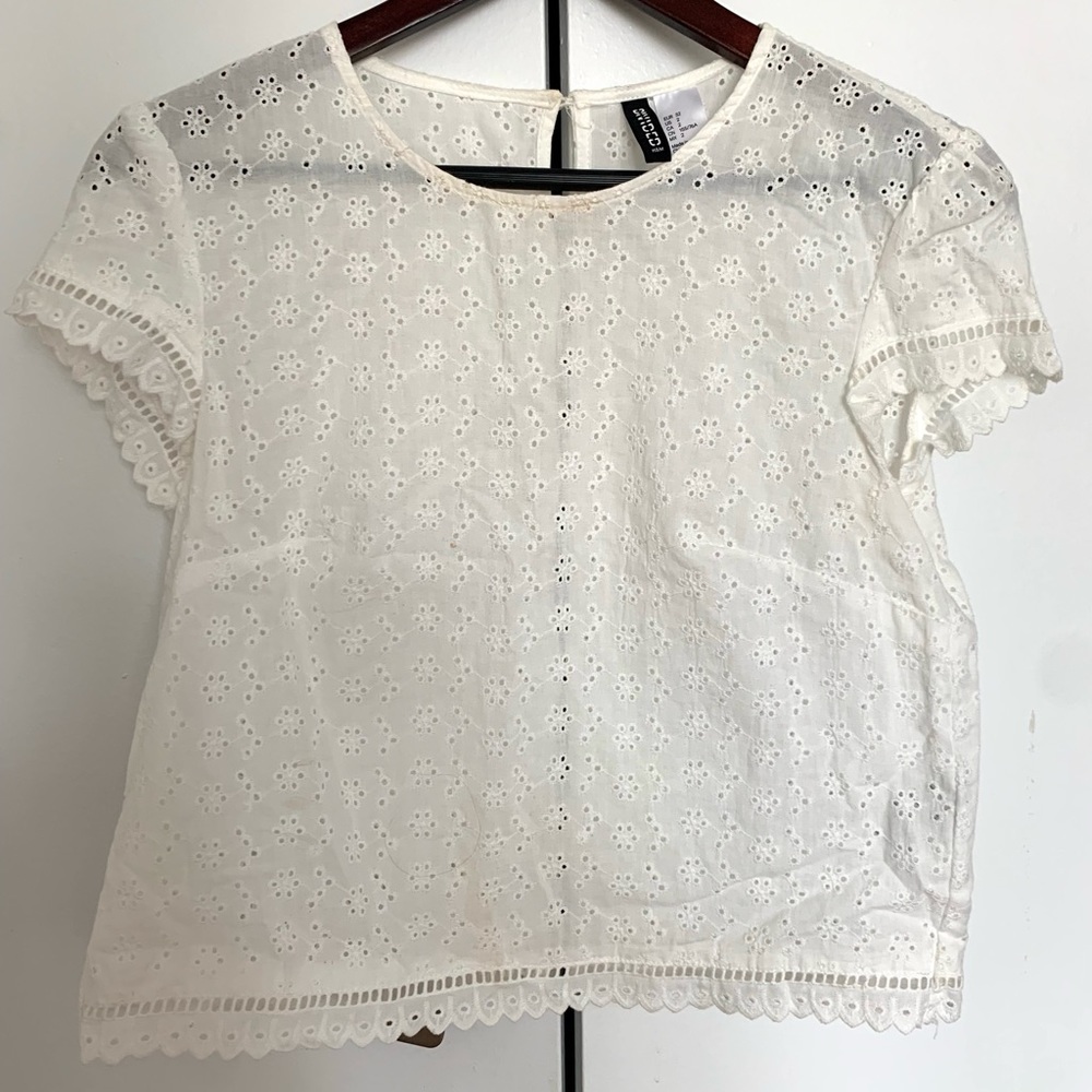 H&M Divided White T-Shirt Blouse